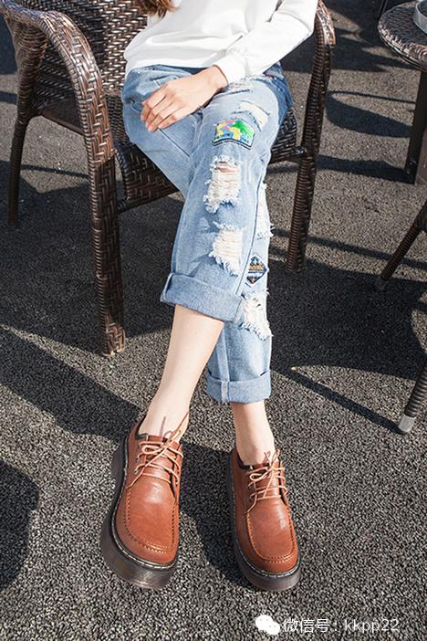 新款韩版女鞋，气质高雅恬静！