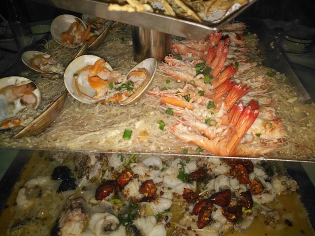 多变揽鲜又出新招：海鲜火锅霸王锅后这次出个五层塔！