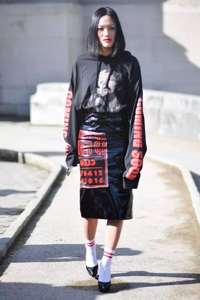 美式hiphop高街连帽卫衣,宽松潮牌oversize薄款卫衣搭配