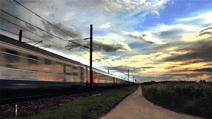 从郑州坐飞机去云南,从郑州坐火车去昆明多少钱