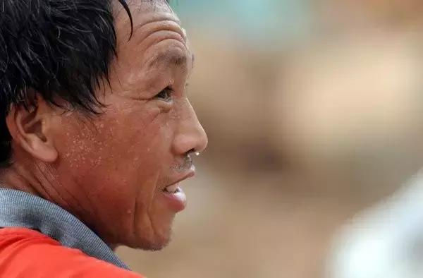 日照狠毒，他们很美！清凉衡阳城，致敬高温工作者！