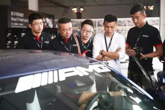 体验AMG驾驶学院：都是赛道暴君，不过容易让人有了新欢忘旧爱