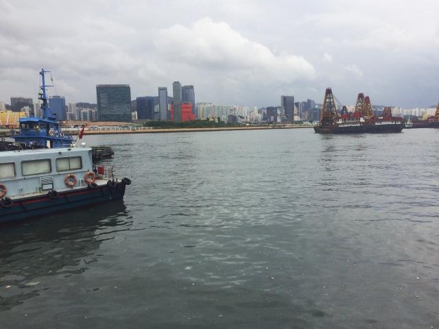 今天，我约了个少女带你玩香港