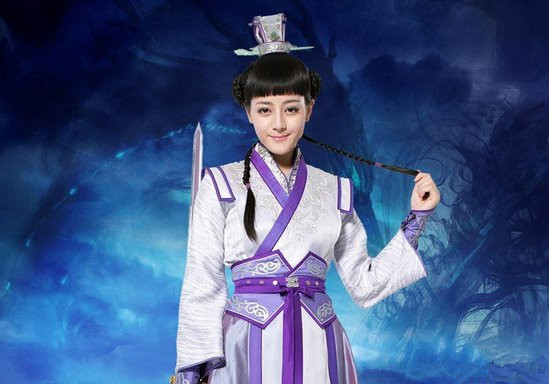 圆脸也能够中分,大圆脸侧分中分哪个瘦脸