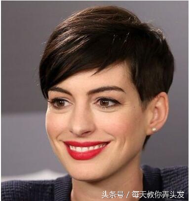 合适头发少的短发中年女性,脸小的好打理的中年女士短发