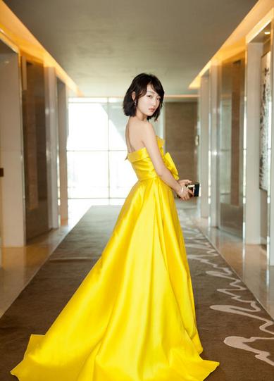 谁还敢笑？时尚圈其实一直都爱“番茄炒蛋”