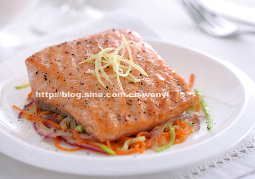 三文鱼冷冻后还能够生吃吗,三文鱼的5种吃法