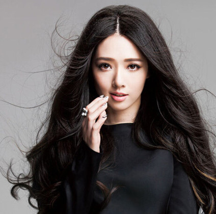 中分纹理烫合适什么样的脸型,中分狼尾发型合适什么脸型