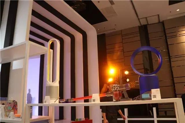 两个小时就能逛遍全世界？好喝的酒果然都是糖衣炮弹