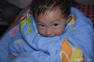 秋天感冒发烧喉咙痛应该怎么办,秋季感冒喉咙痛最快最好方法