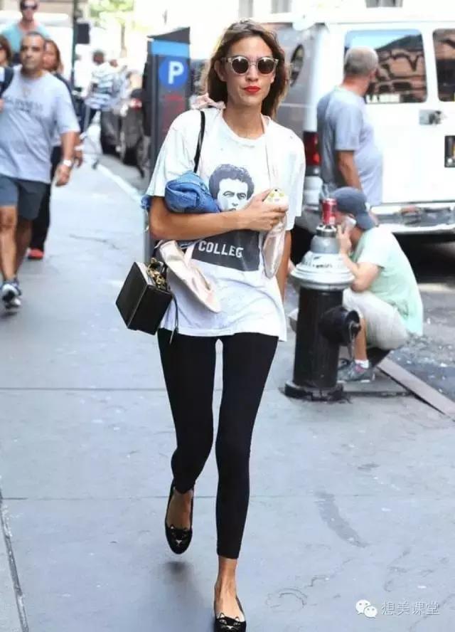 让我们看看这些小众的时尚圈的网红脸，宝宝也想这么火的大红大紫