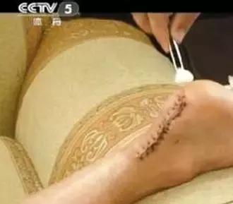 吴敏霞带伤训练视频,吴敏霞年轻的时候长啥样