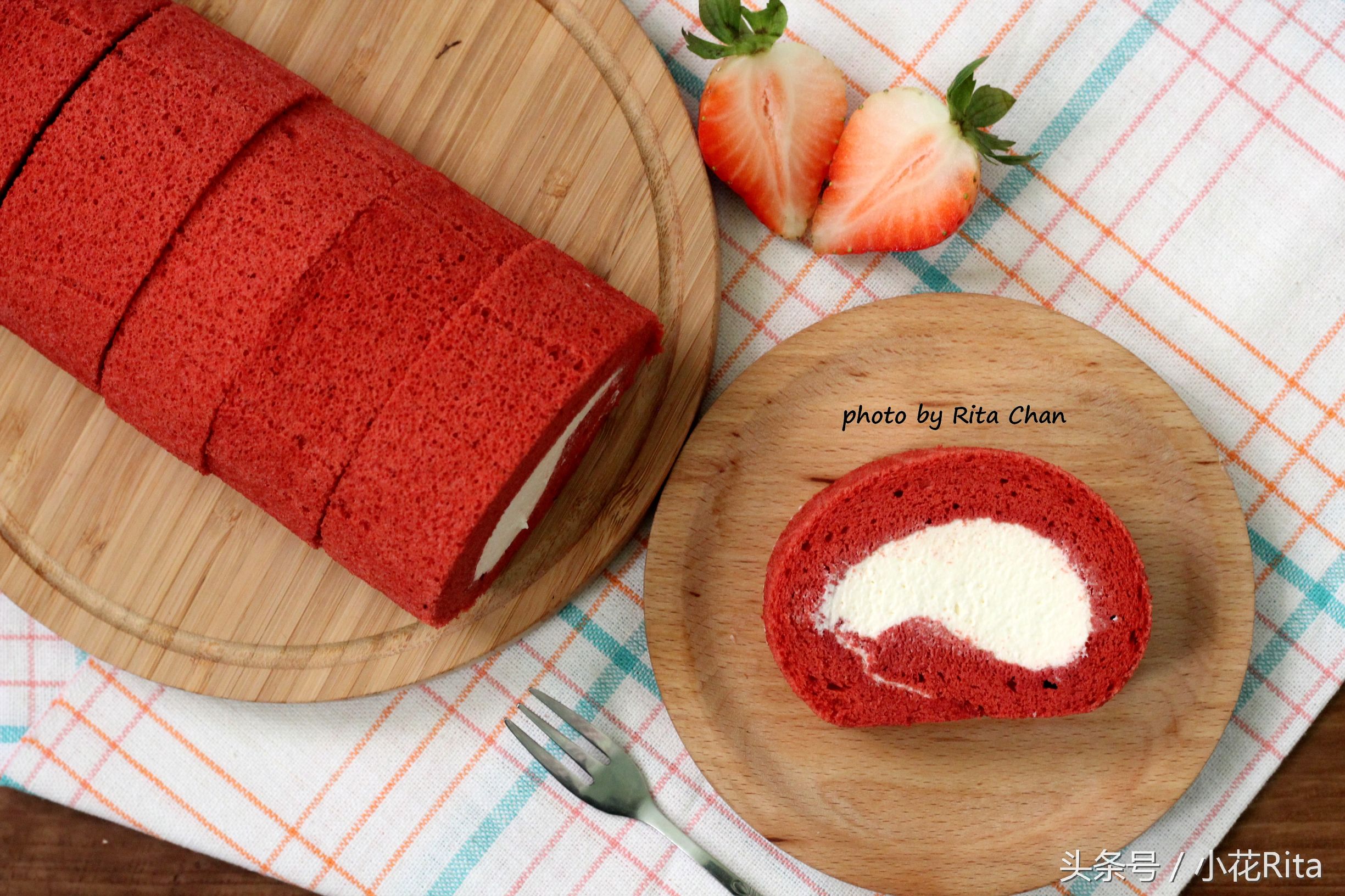 红丝绒蛋糕卷颜值味道让我惊呆了,口感绵软制作简单红丝绒蛋糕卷