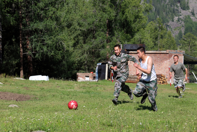 探访边防战士,探访边疆哨所