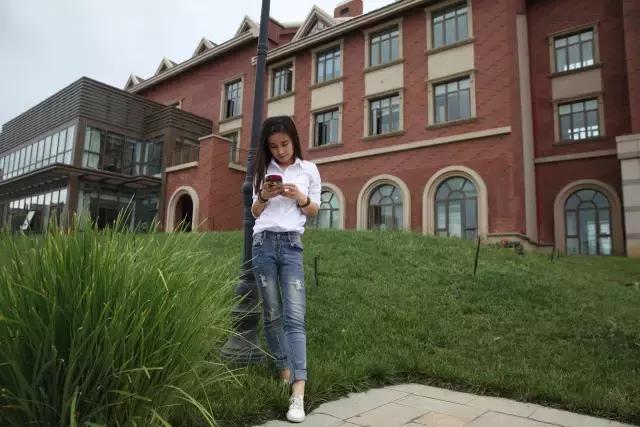 虽然我们很搓，但我们依然热爱装逼