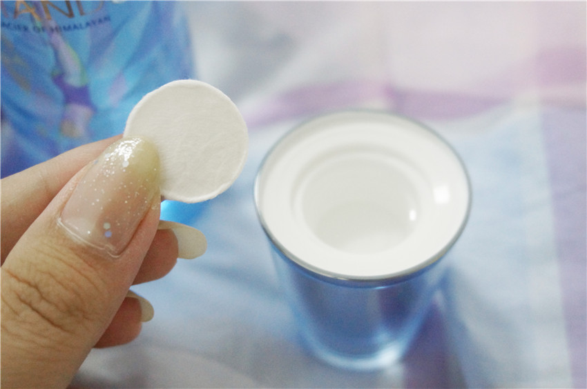 自然堂蓝瓶补水保湿水乳,合适油肌肤夏天用的自然堂冰肌水