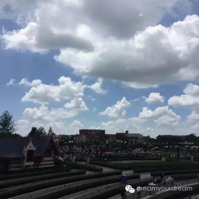 迪士尼世界好玩吗,迪士尼好玩吗真实评价