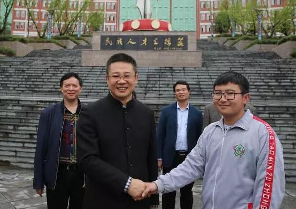 罗麦启明公益全部视频,罗麦启明完全版视频