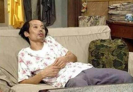 我觉得鹿晗真的是颜值下滑了,鹿晗长得不帅