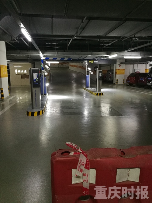 杨家坪附近便宜包月的停车库,杨家坪地面停车库包月