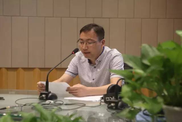 话交通关于枫泾镇、亭林镇的交通问题，奥扫来看他们如何回应