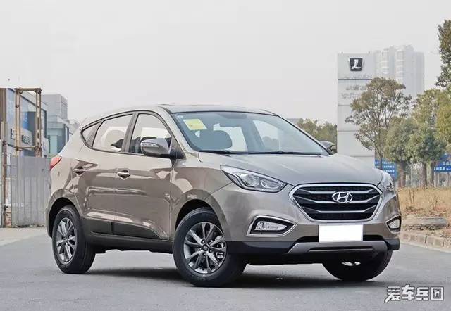 第四代现代胜达买6座还是7座,7月前卖不出的车怎么办