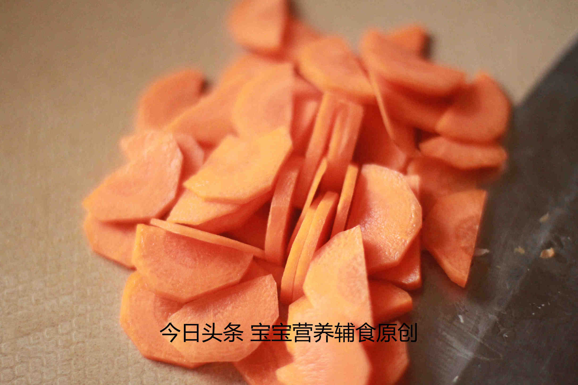 宝宝不爱吃主食试试这么做,六个月宝宝不吃奶粉吃米糊怎么办