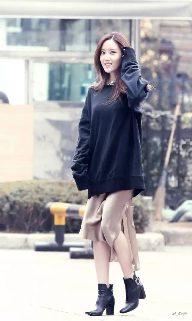 美式hiphop高街连帽卫衣,宽松潮牌oversize薄款卫衣搭配