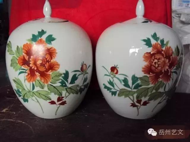 神秘的箱子里到底藏着怎样的玄机,那些神秘的未解之谜是真实的吗