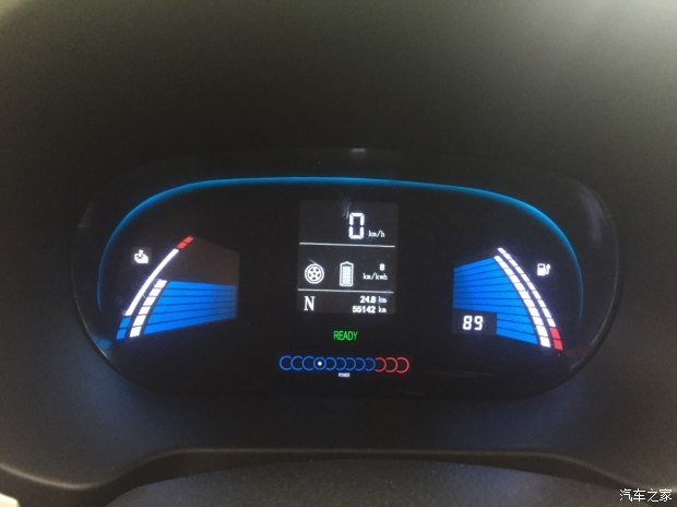 体验江淮iEV5和北京电动汽车分时租赁