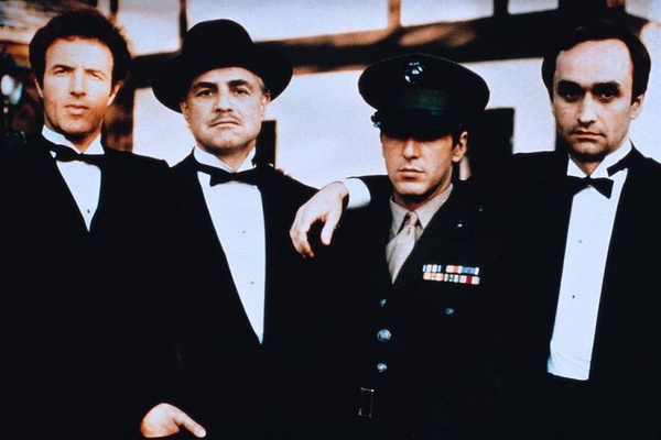 2020十部必看剧情片,五部神反转的冷门好片超级过瘾