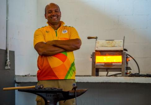 马中博尔特,博尔特同款紫金战靴2017