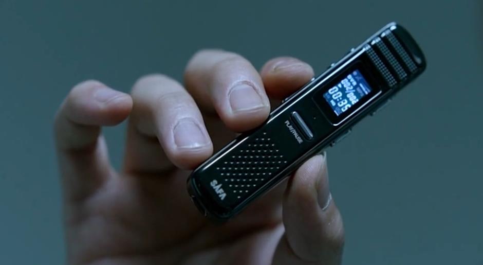 三星、LG贯穿剧情，聊聊韩国影片《局内人》中出现的电子产品