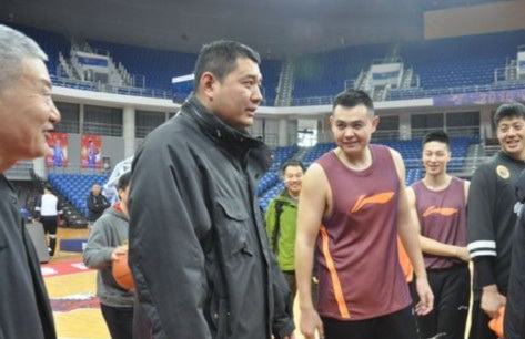 绝对的中国体坛第一帅哥！五千“超粉”冒-18℃低温痴情守候