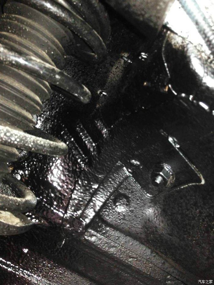 宁可天天没钱花也要买台卡罗拉,30岁自己买车买房的心酸