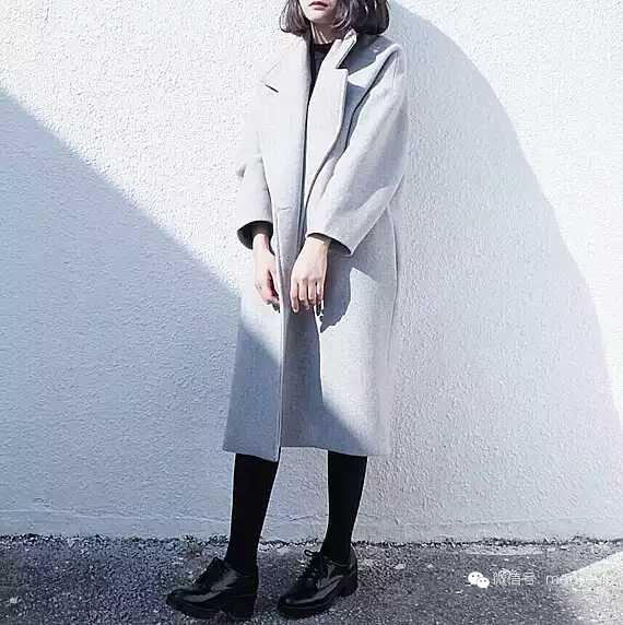 小个子粗毛呢娃娃翻领短外套 (小个子穿翻领毛呢大衣怎么搭配)