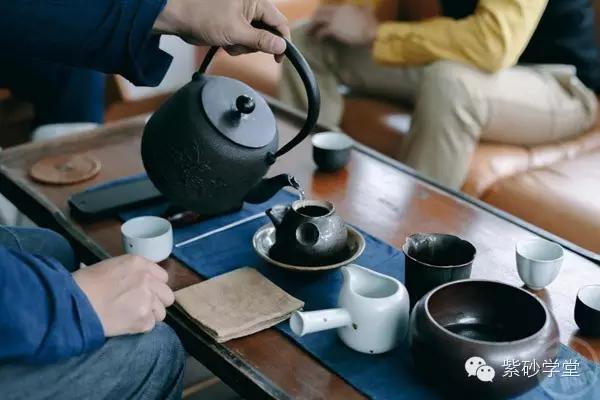 云想衣裳花想容露华浓诗句配音,云想衣裳花想容拂槛露华浓合拍