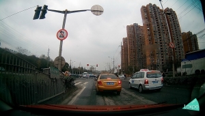 卡仕达云镜行车记录仪,卡仕达后视镜云镜行车记录仪