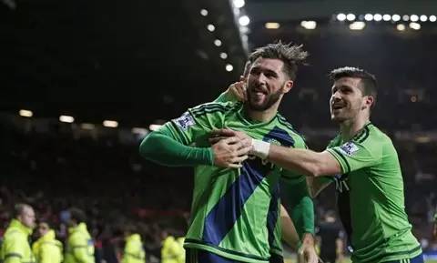 足球场上的你大爷还是你大爷,你大爷还是你大爷踢球