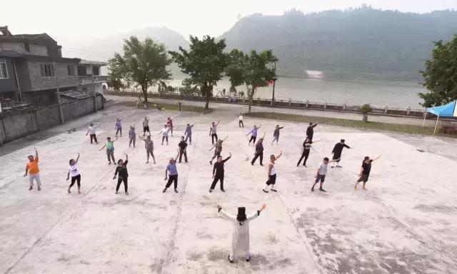 这个高手隐于市功夫不输李小龙（LOOK视频原创·第6期）