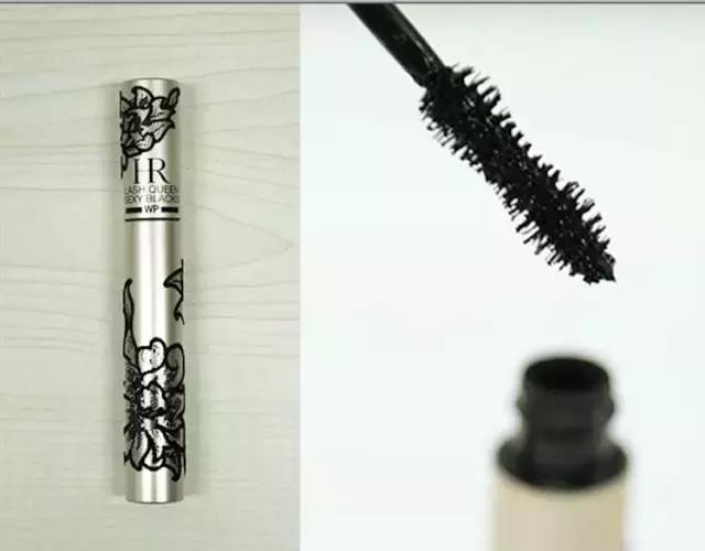 八款睫毛膏裸眼实测:纤细浓密又防水，种草排雷全攻略!