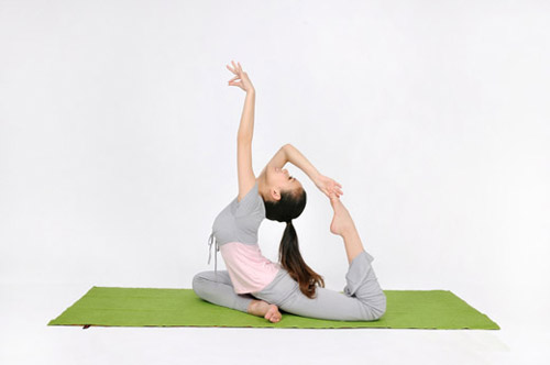 基础瑜伽减肥在家练全套,快速减肥瑜伽初级教程