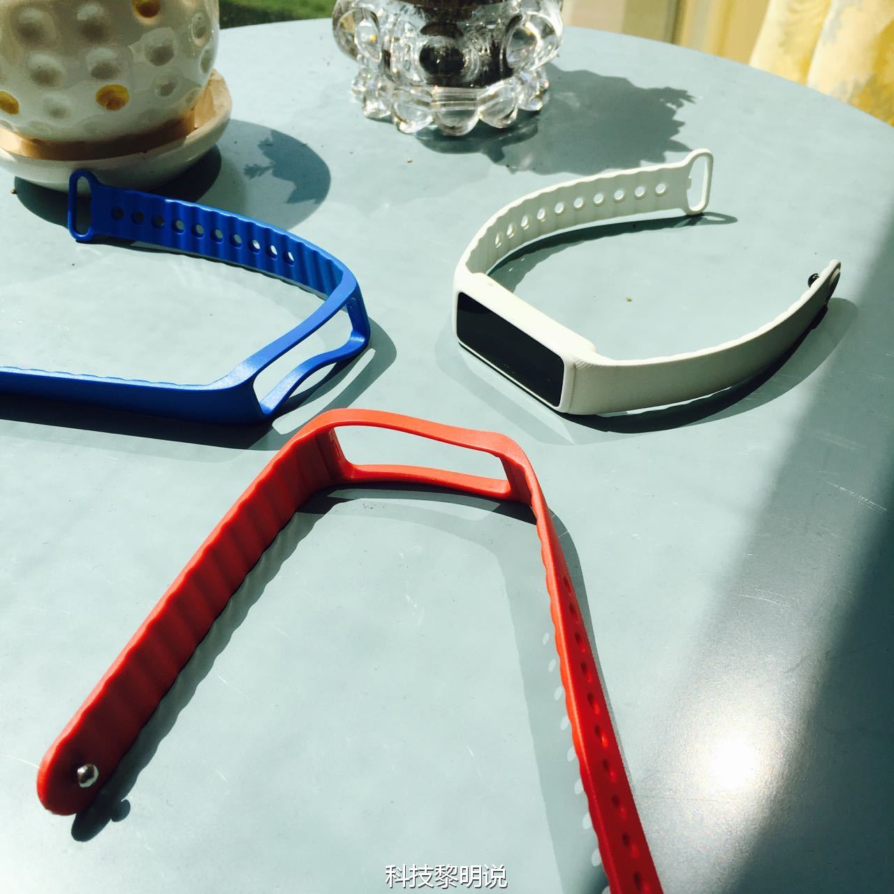 小米手环光感版对比小米手环2,比小米2手环更好的手环