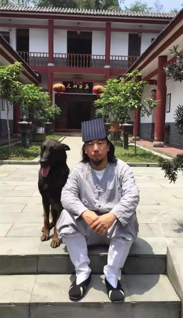 这个高手隐于市功夫不输李小龙（LOOK视频原创·第6期）