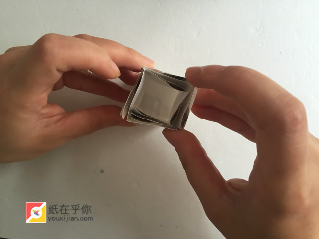 纸在乎你手工折纸：牛奶盒视频图解教程