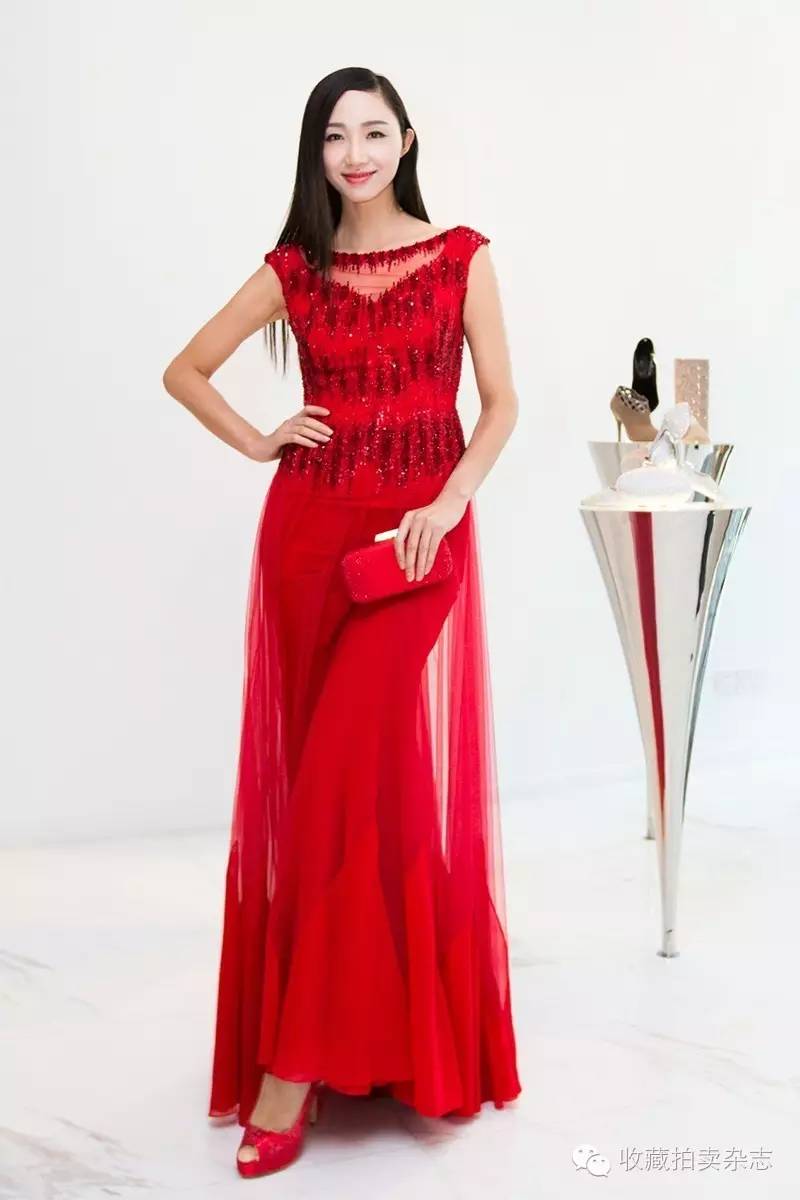 高定礼服仓库实拍,高定衣服开箱