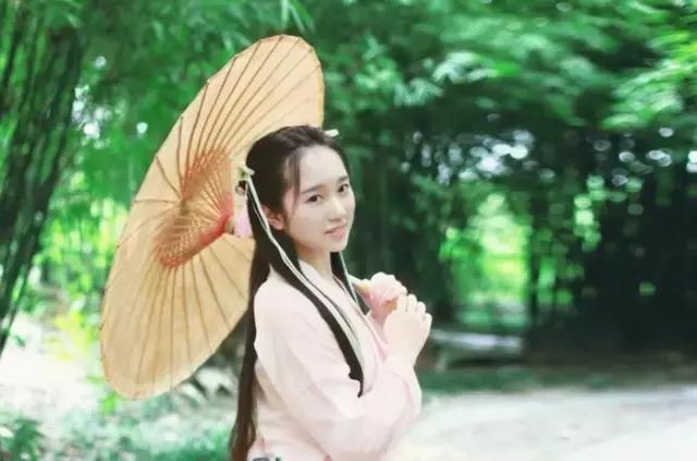 中国汉服穿搭女,好看的汉服搭配女