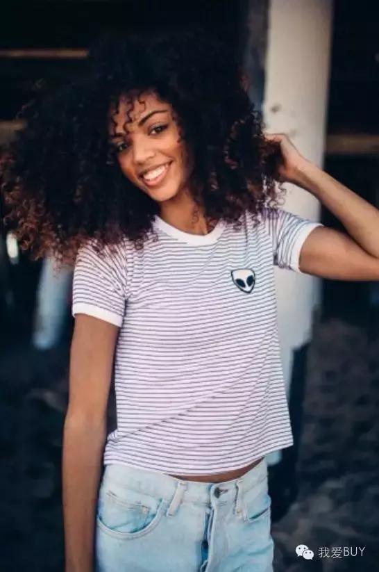 霉霉刘雯,刘雯维密霉霉驻唱