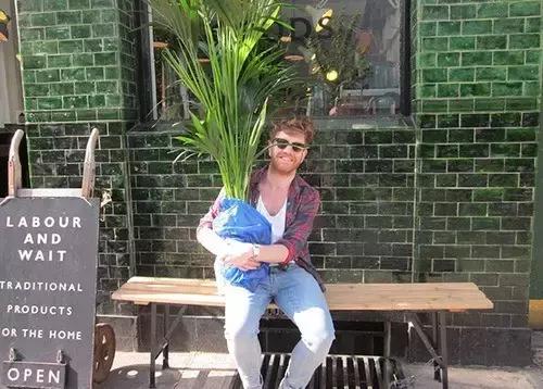 开店开成杂货店,把超市开成小卖部风格