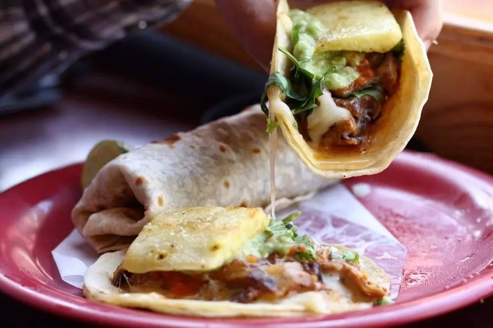 在美国吃墨西哥卷饼 (美国最好吃的墨西哥州美食)